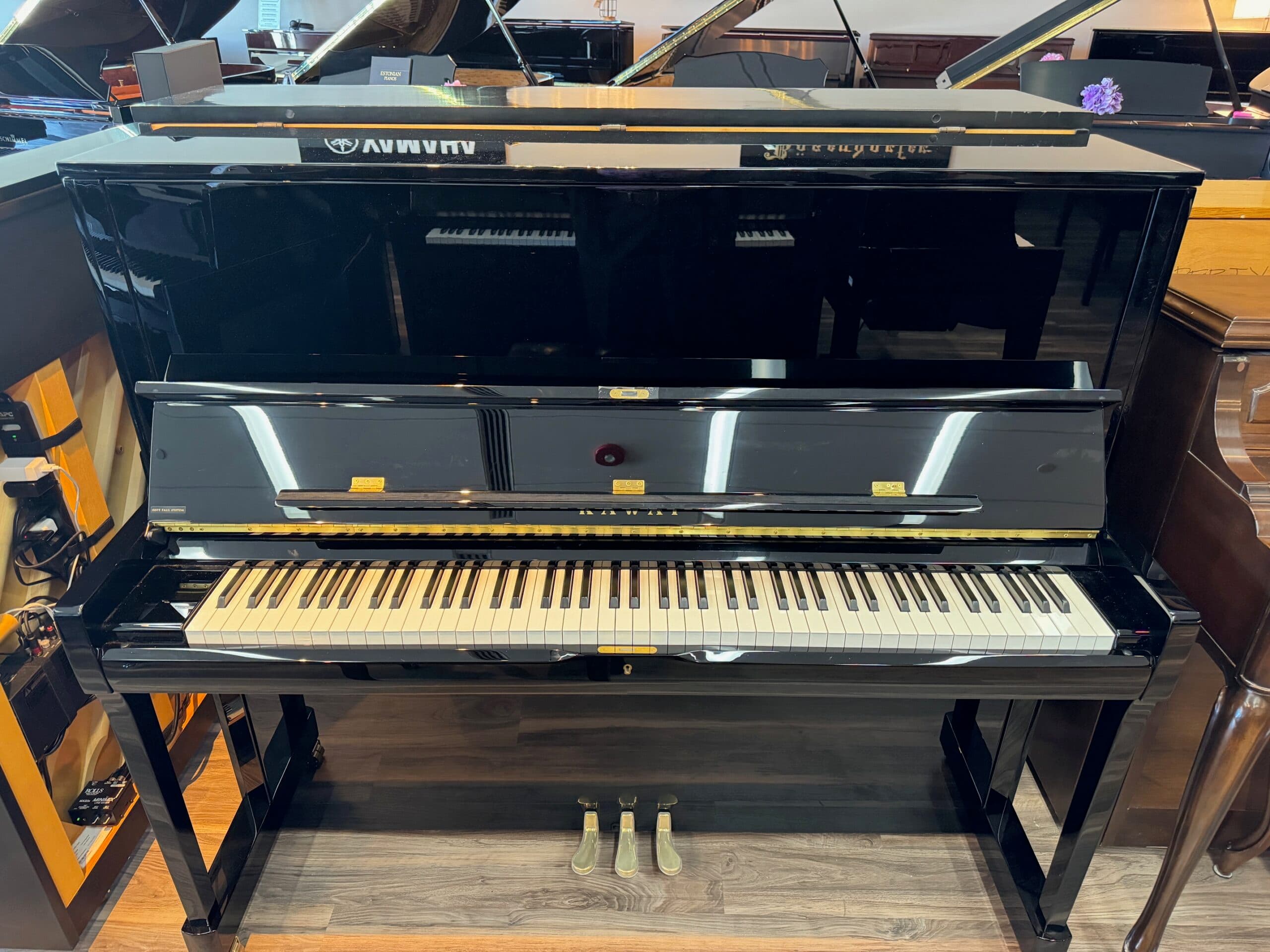 2022 Kawai K500 — photo 1 of 5
