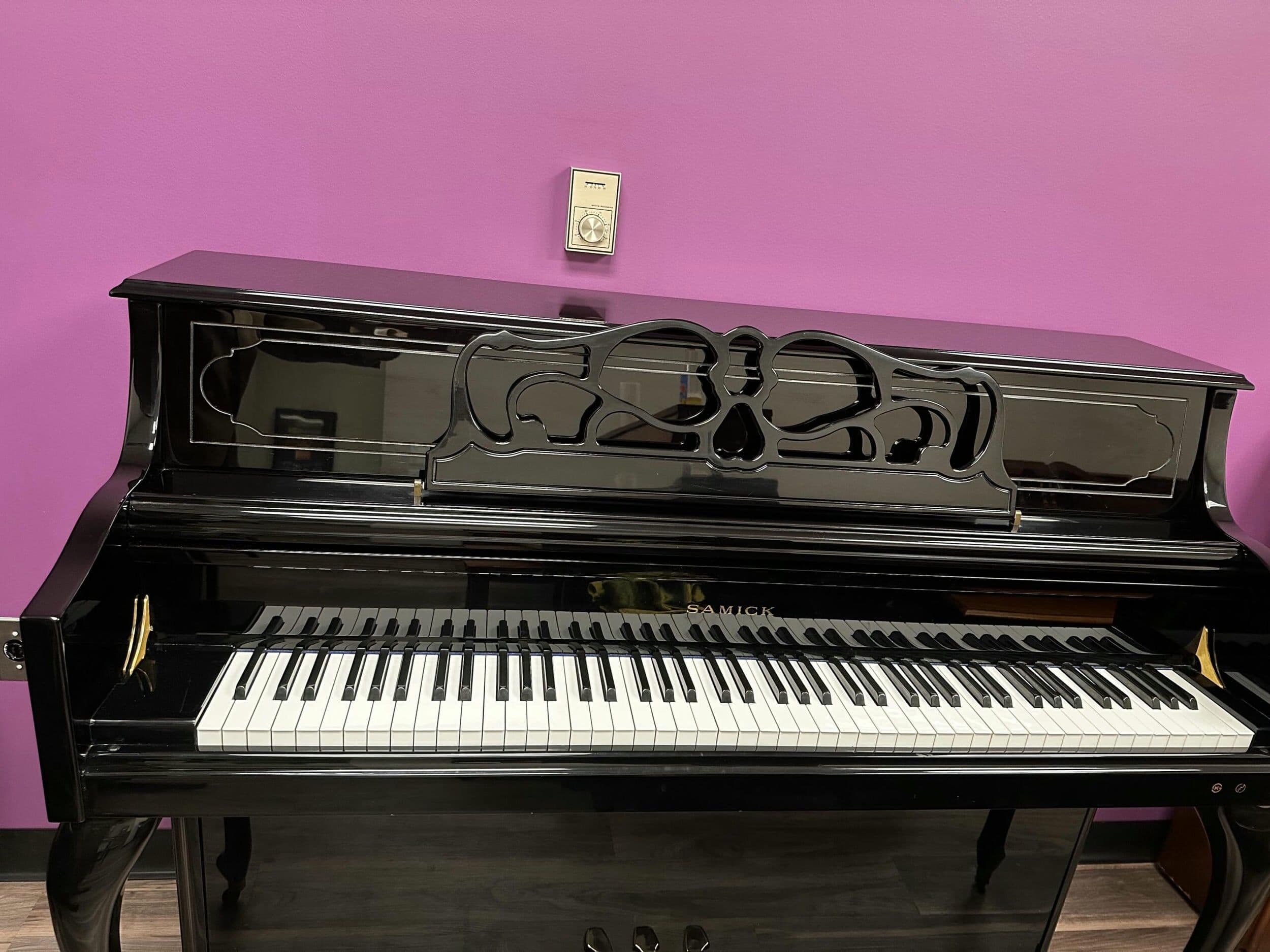 1989 Samick SU 143F