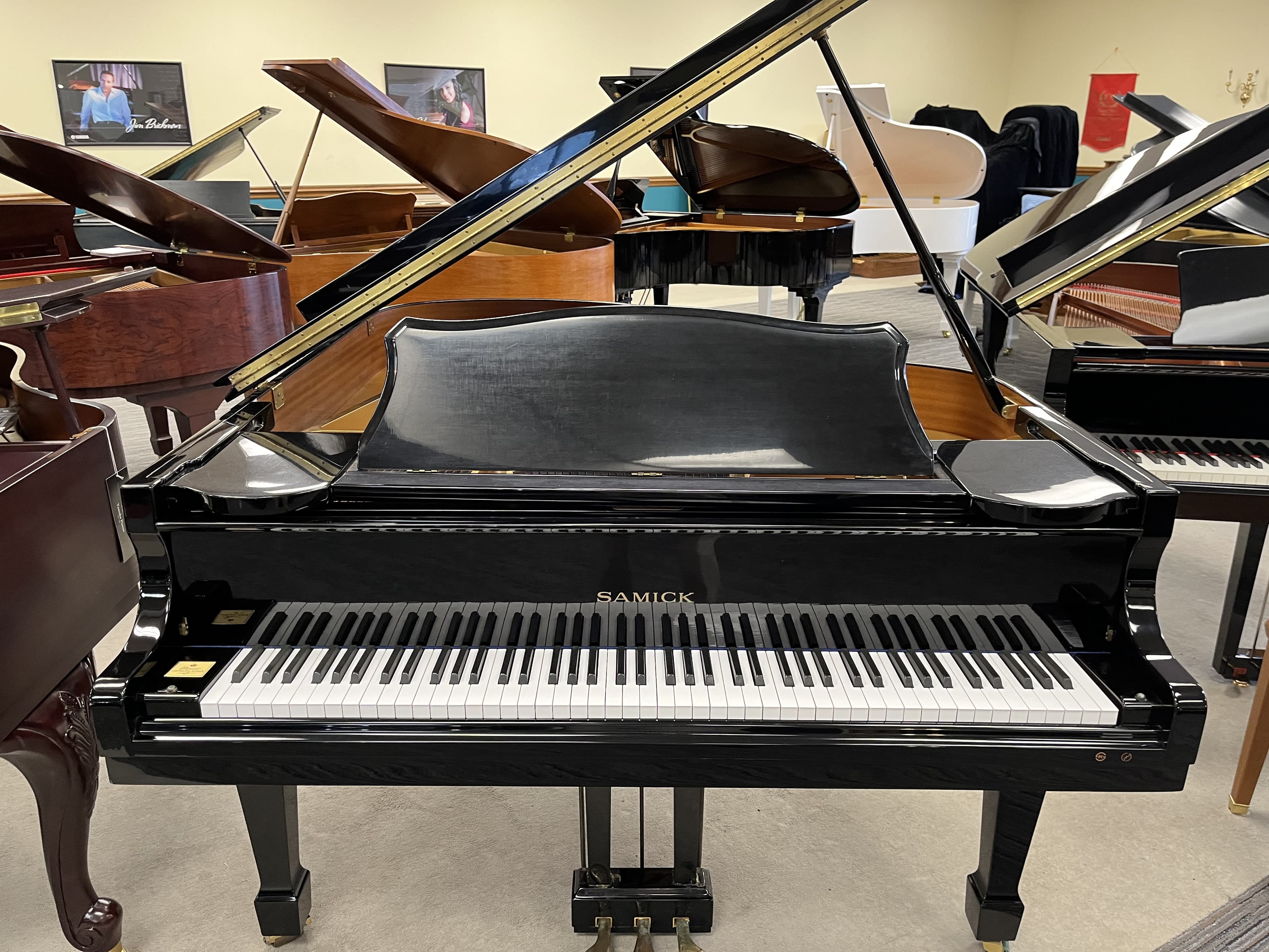 1998 Samick GR-185E (6'1")